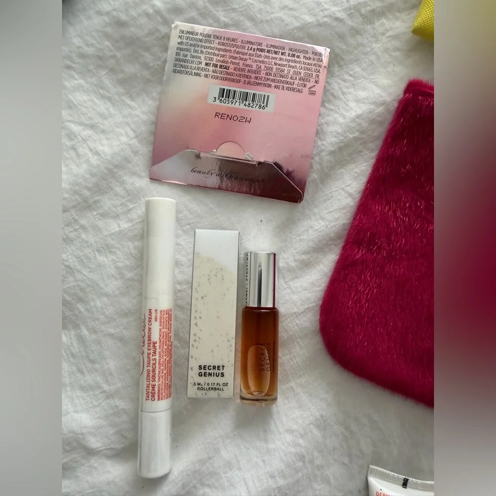 👑✅PRICE FIRM✅ 2 new IPSY Cosmetic Bags with Travel Size Cosmetics & Skincare